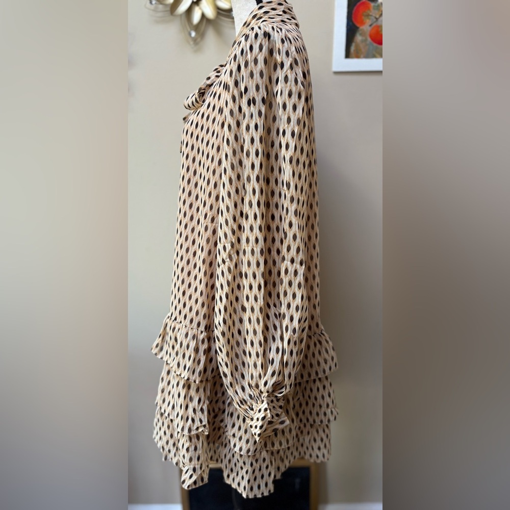 NWT Ruffle Tie Neck Dress in Cream & Gold - Picture 6 of 11